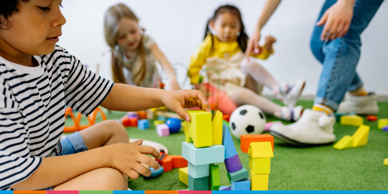 ¿Qué es el desarrollo infantil? ¿Cuáles son sus etapas y áreas clave?