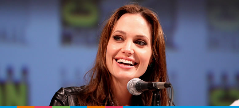 Angelina Jolie y Christian Louboutin apoyan a Aldeas